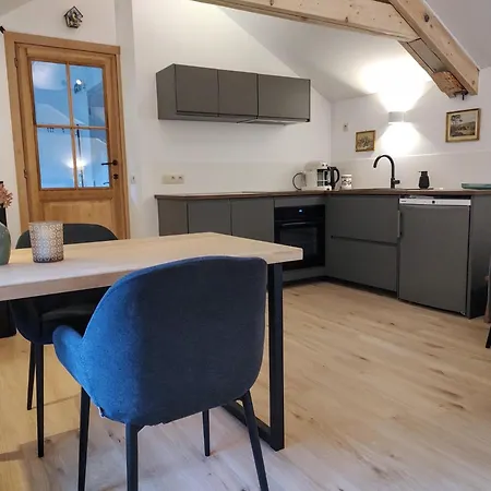Bed & Breakfast La Belle Histoire 2*